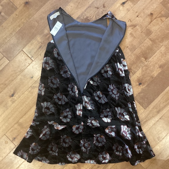NWT Ann Taylor Loft Iced Floral Velvet Swing Dress; Size XS - Picture 5 of 7